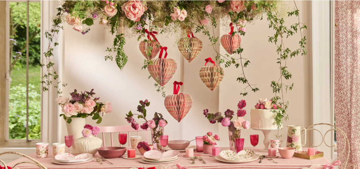 VALENTINES PAPER & TABLEWARE